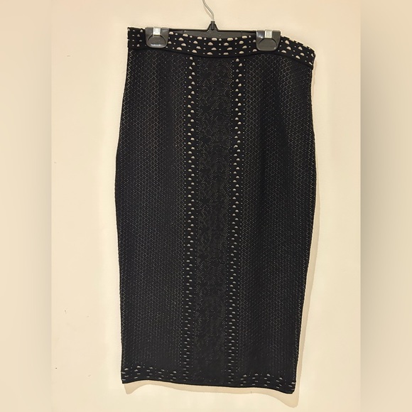 Knit Pencil skirt with front stitching - Picture 1 of 3
